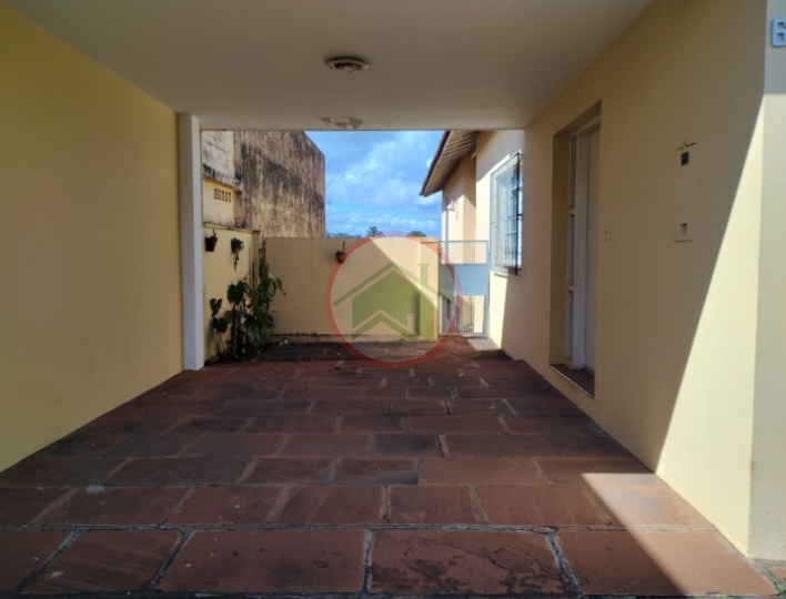 Vende-se Casa em CENTRO Avaré. Foto 2